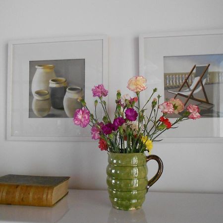 Sous Le Neflier Bed & Breakfast Nimes Exterior photo